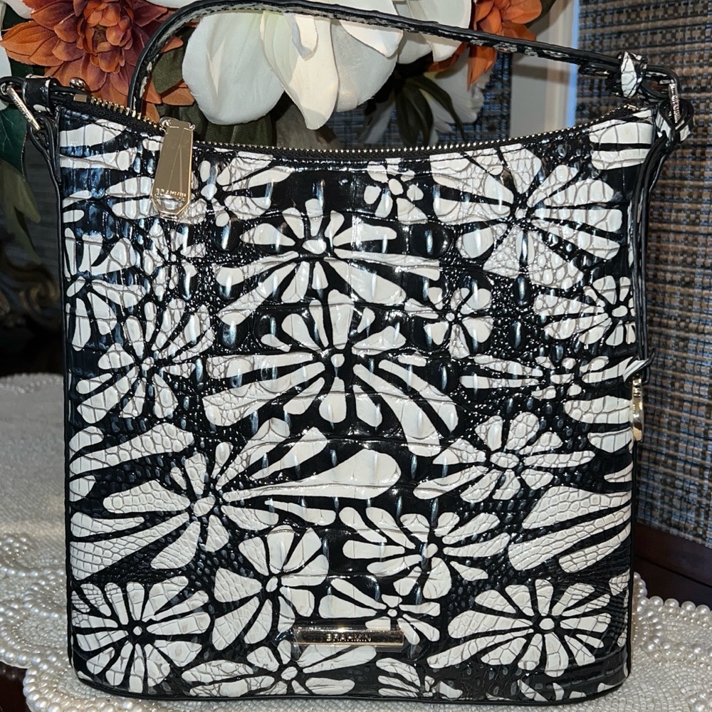 NWT Brahmin Katie Crossbody, Daisy Batik Melbourne